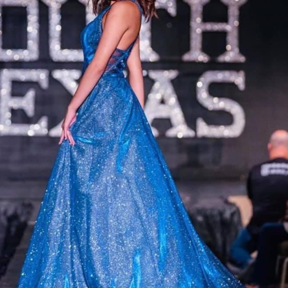 Pageant Prom Gown - Picture 4 of 6